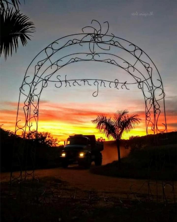 Pousada Shangrila Sao Thome เซาโตเมตัสเลตราส ภายนอก รูปภาพ